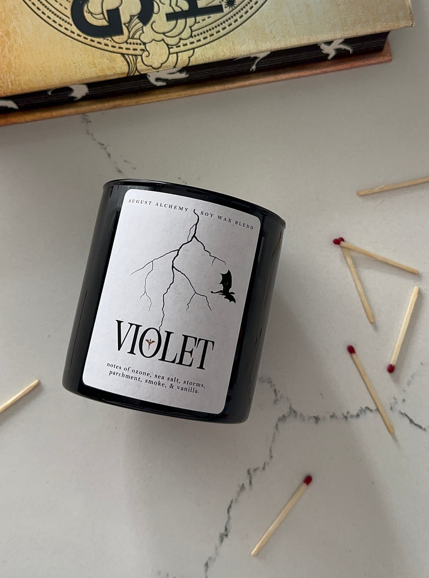 Violet Sorrengail Candle