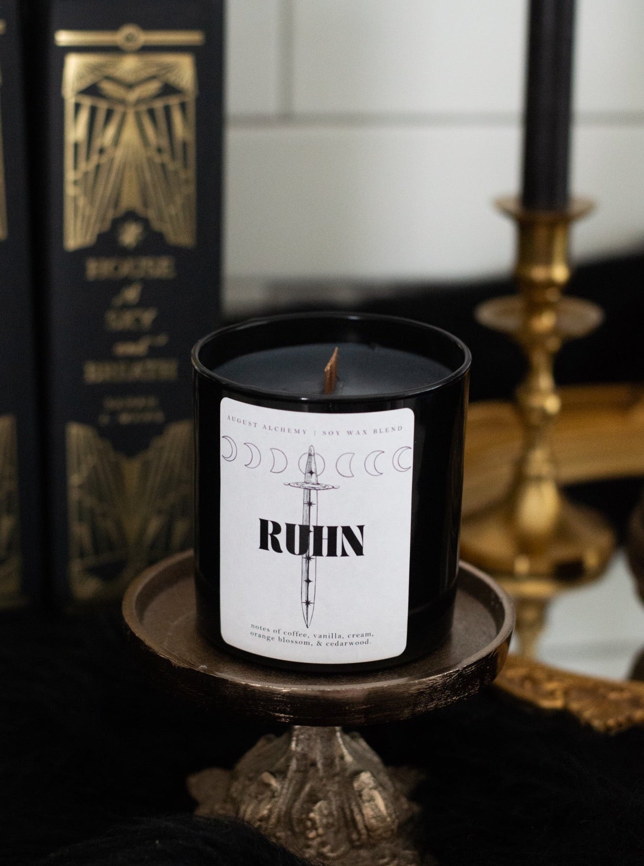 Ruhn Candle