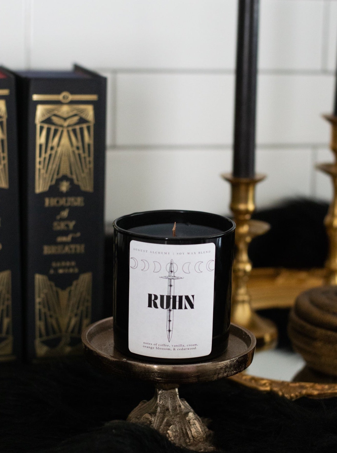 Ruhn Candle