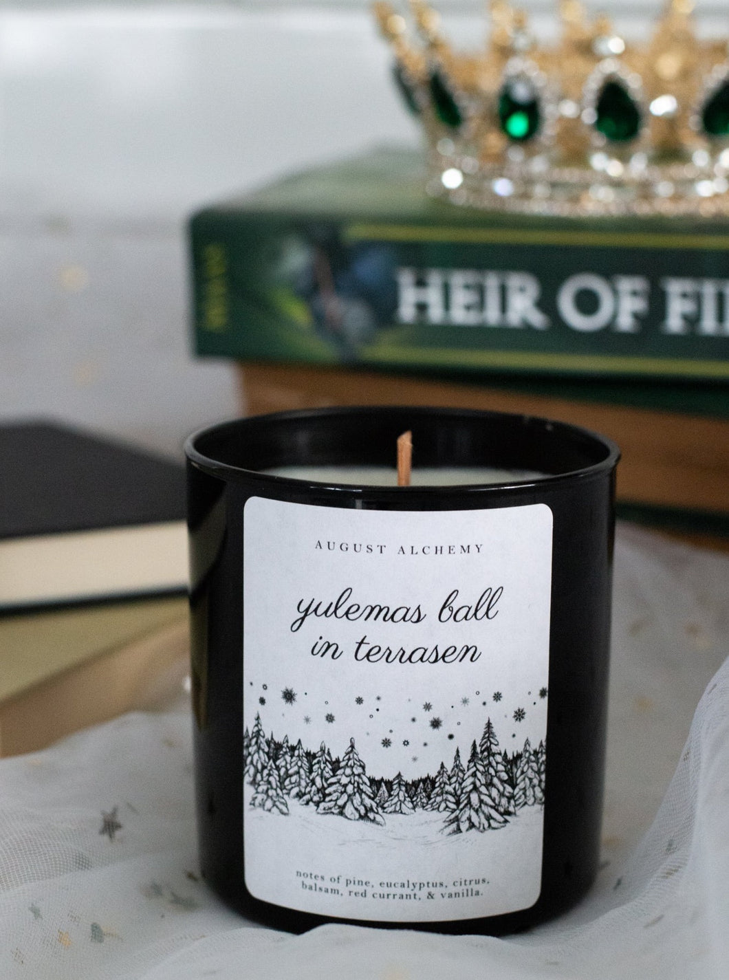 Yulemas Ball in Terrasen Candle