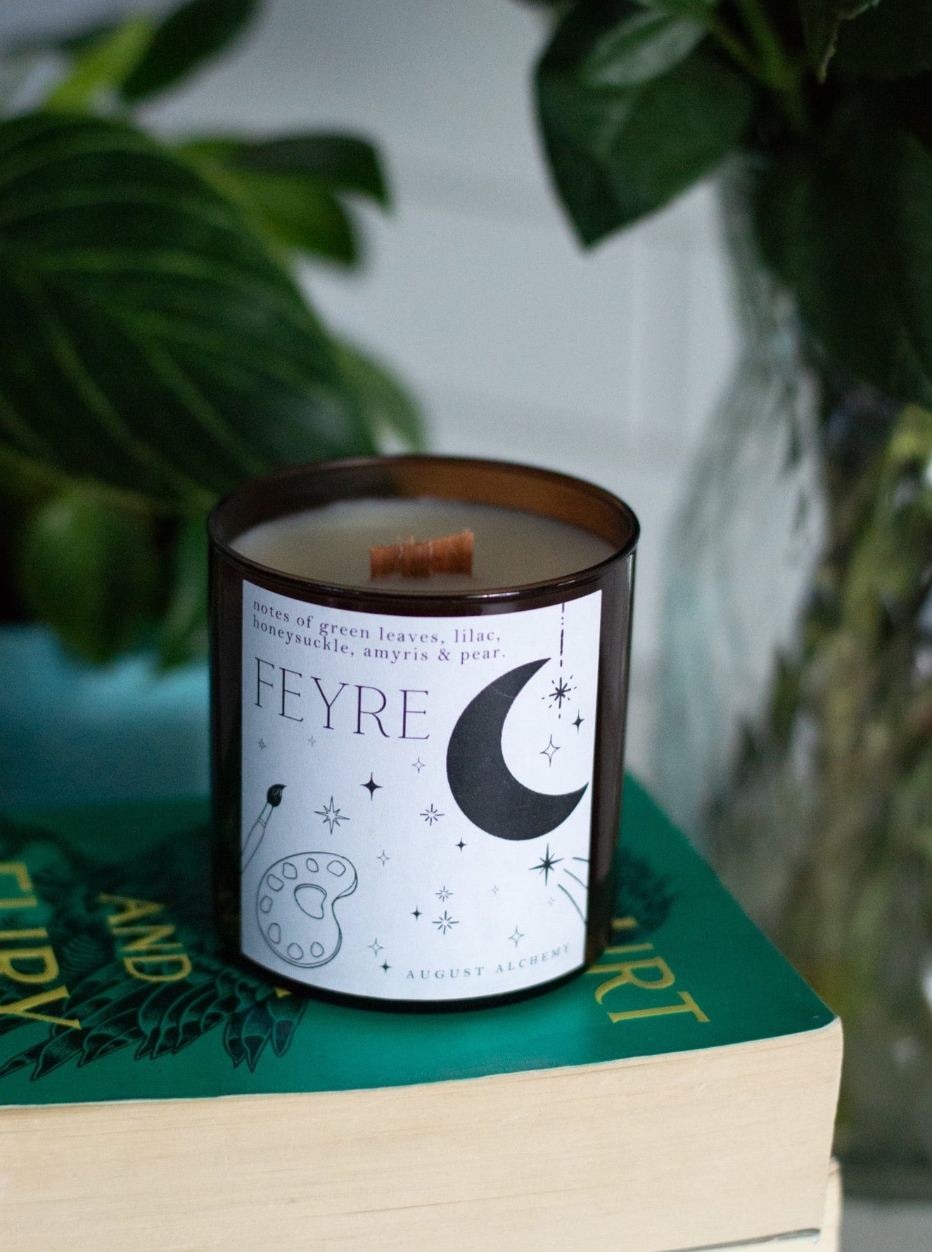 Feyre Candle